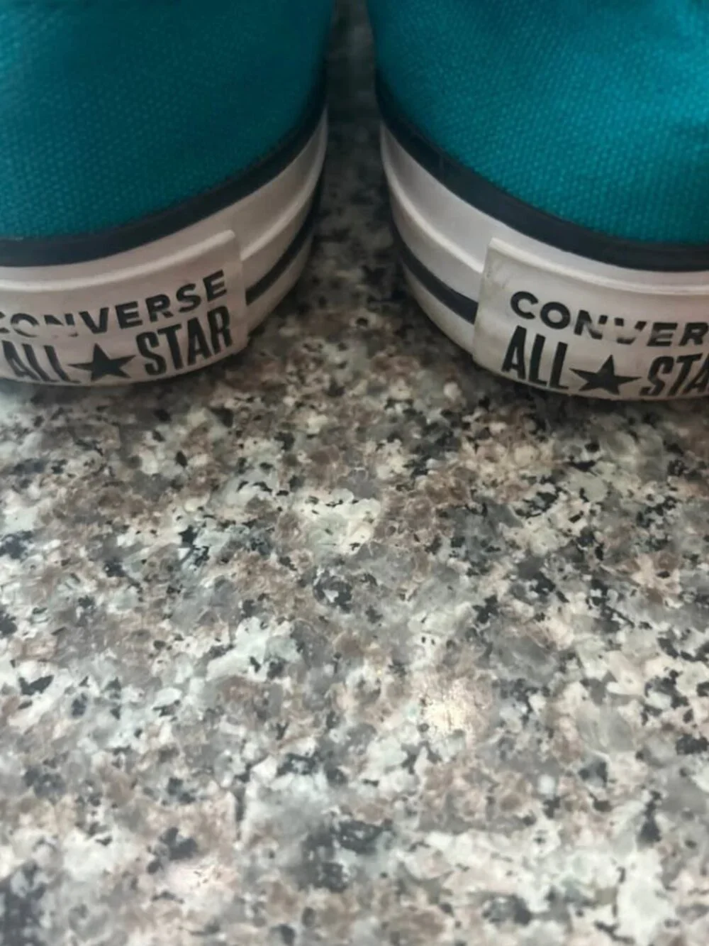 Converse Chuck Taylor All Star Teal Low Top Sneakers Kids size 2